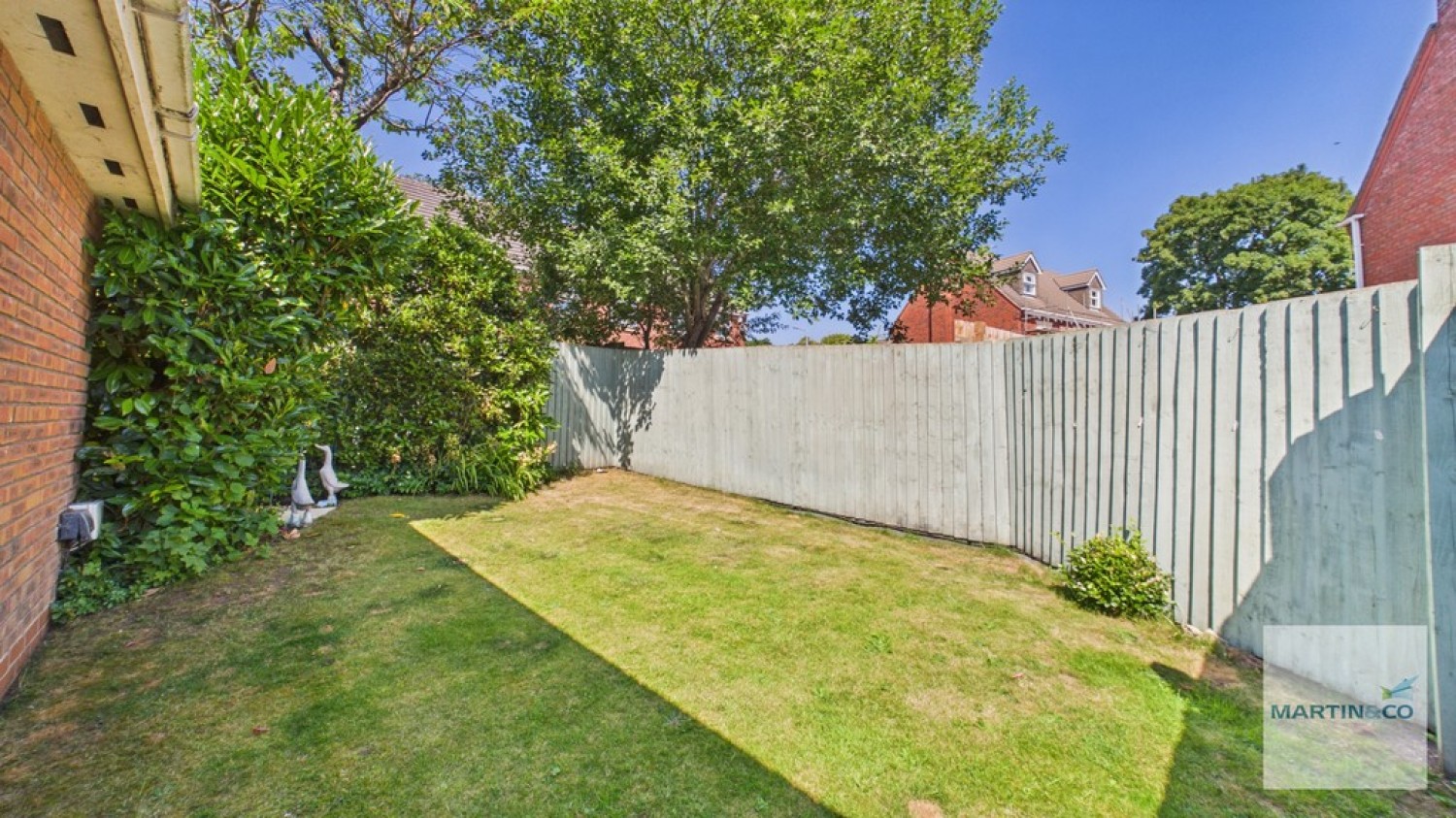 5 bedroom House for Letting Sister Dora Avenue, Burntwood, Staffordshire