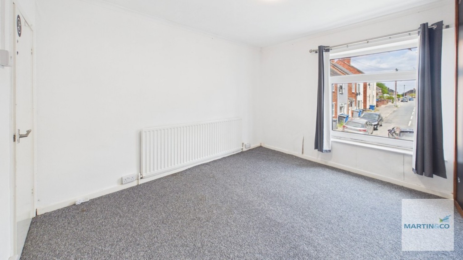 2 bedroom House for Sale Mount Pleasant, Two Gates, Tamworth