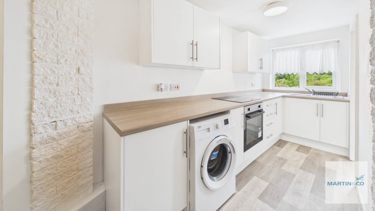 2 bedroom House for Sale Mount Pleasant, Two Gates, Tamworth