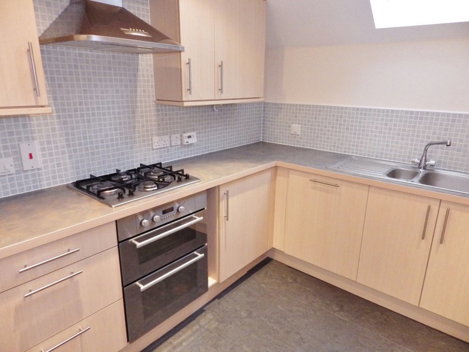 2 bedroom Flat in Queens Hills Costessey