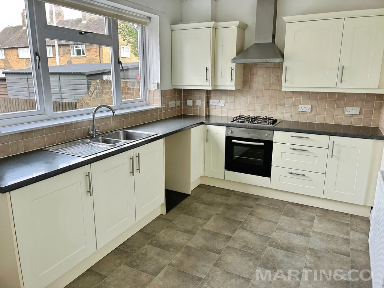 2 bedroom House for Letting Hoveton Place, Badersfield, NR10