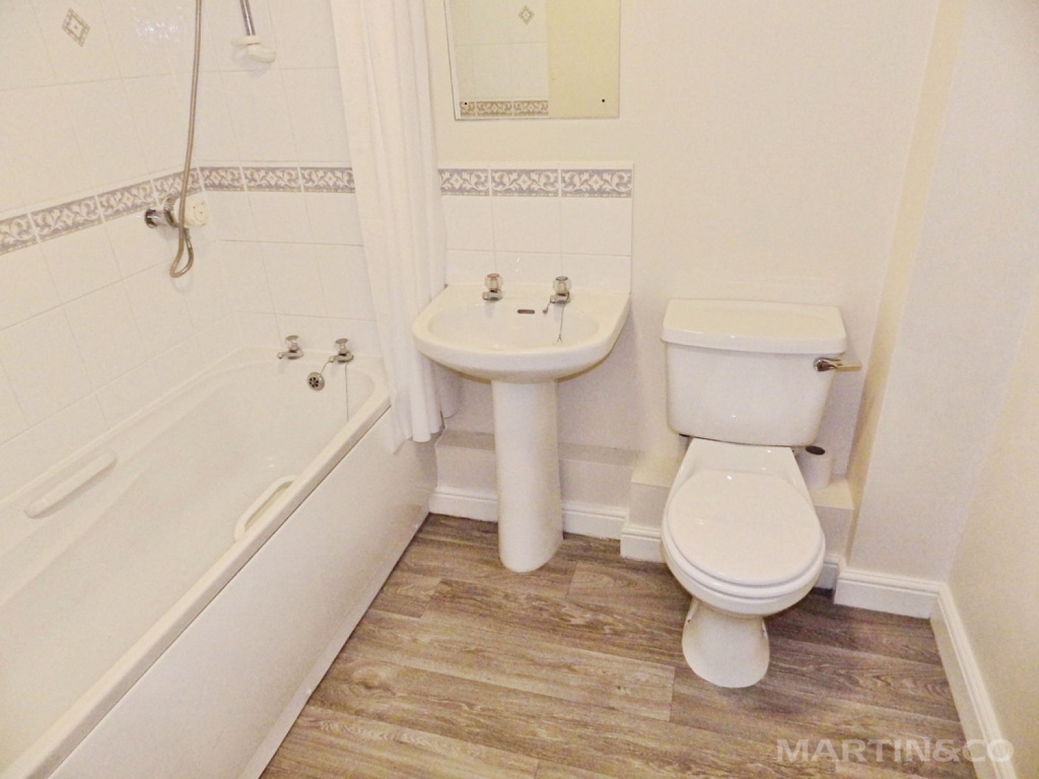 2 bedroom Flat for Letting Thorpe Park