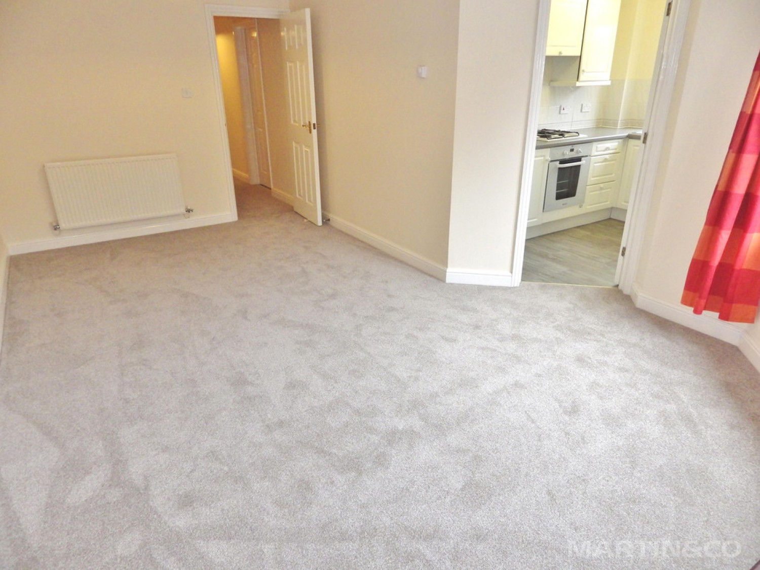 2 bedroom Flat for Letting Thorpe Park