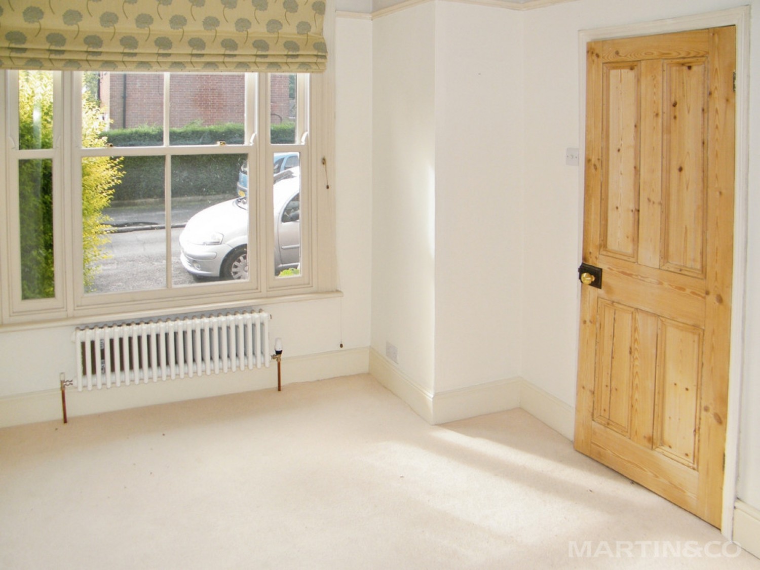 2 bedroom House for Letting Golden Triangle