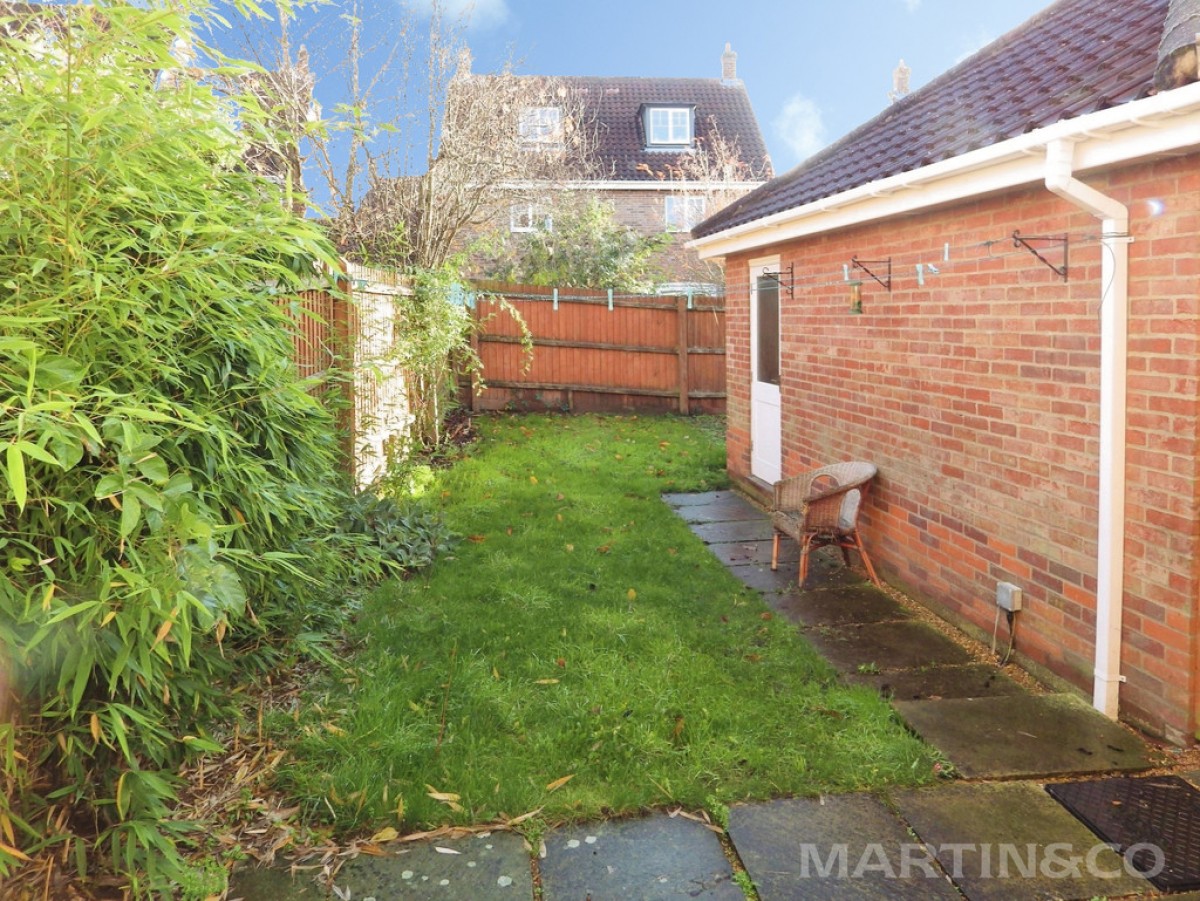 Barnham Close, Chapel Break, NR5