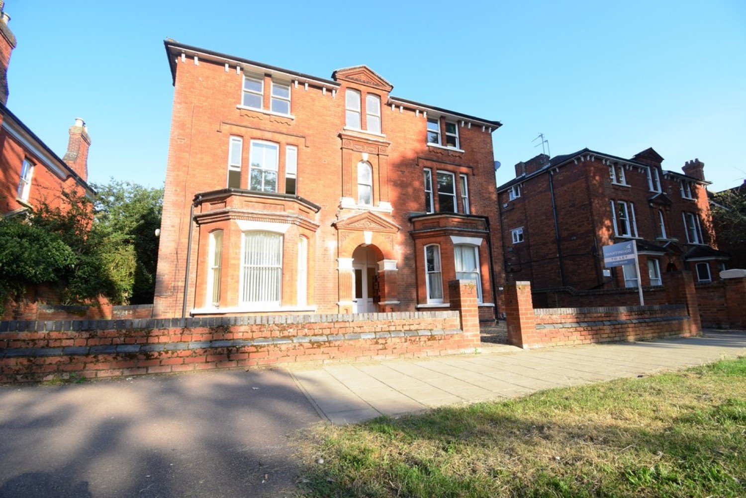 2 bedroom Flat for Letting 53H De Parys Avenue, Bedford