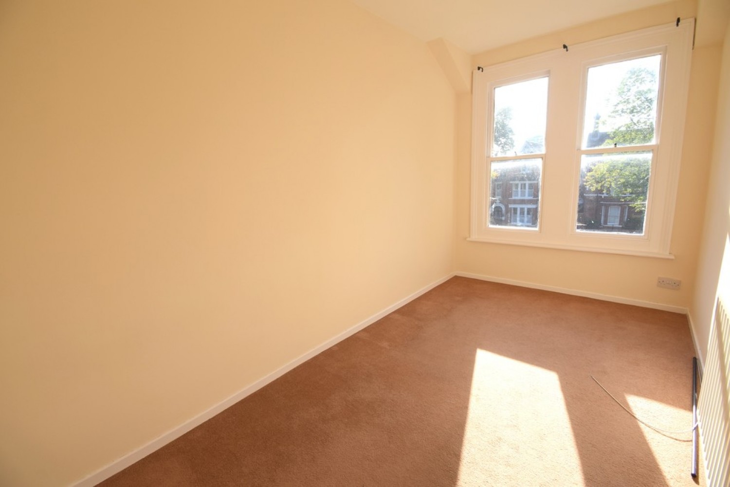 2 bedroom Flat for Letting 53H De Parys Avenue, Bedford