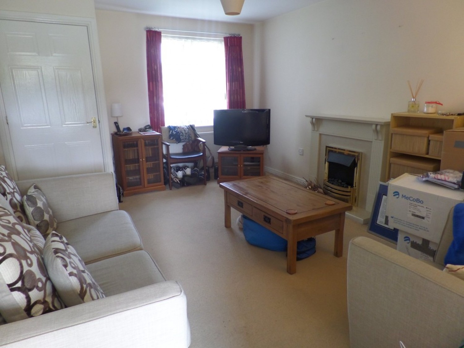 3 bedroom House for Letting Armstrong Drive, Bedford