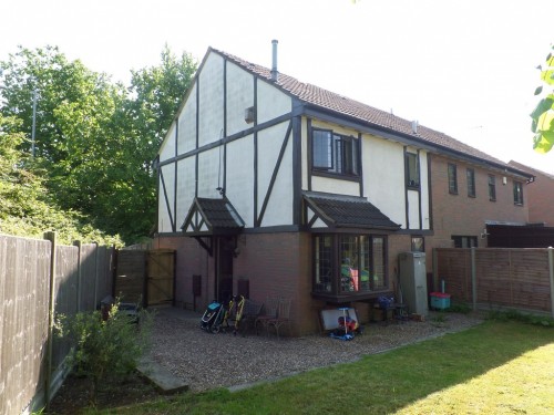 Queensbury Close, Bedford