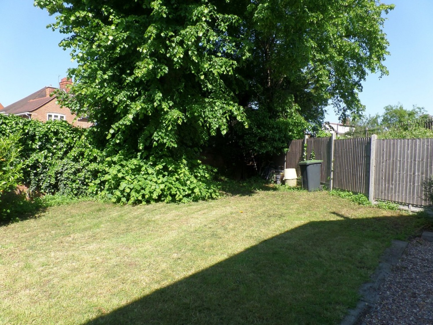 1 bedroom House for Letting Queensbury Close, Bedford