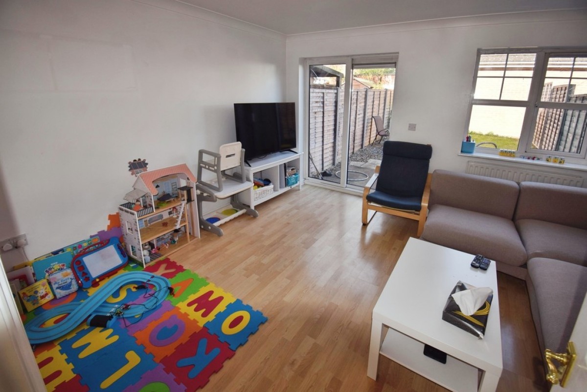 Miller Road, Bedford