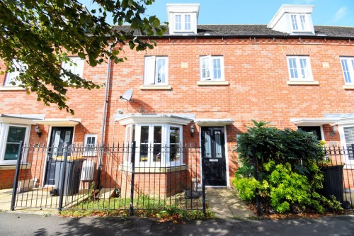 Ashmead Road, Brickhill