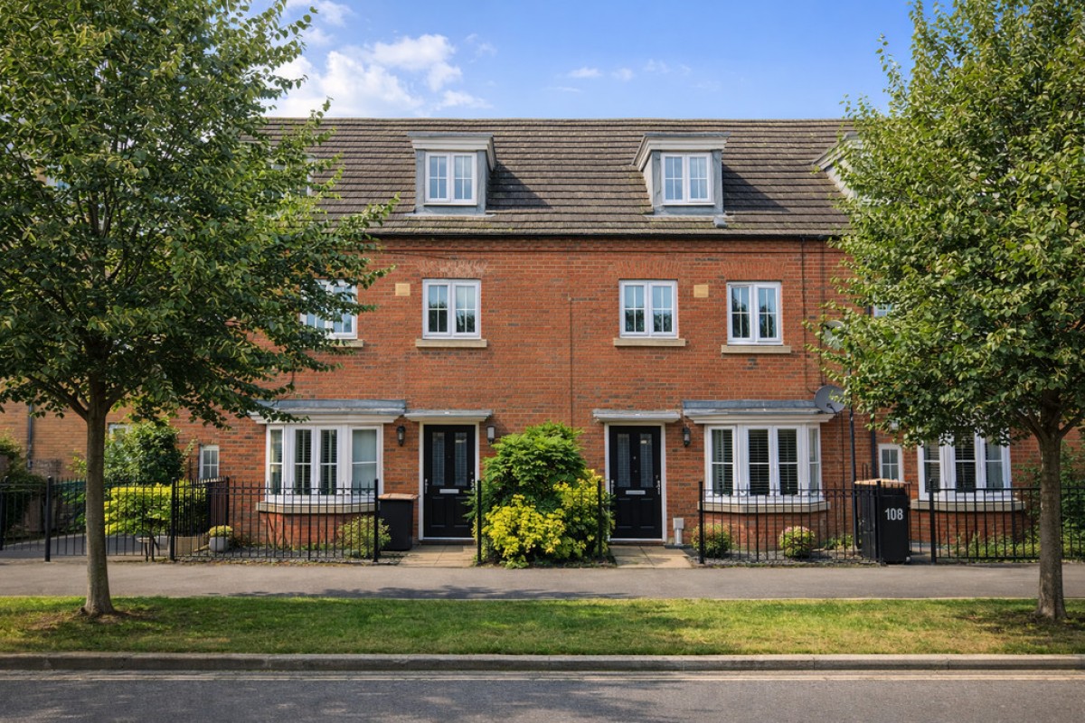 Ashmead Road, Brickhill, Bedford