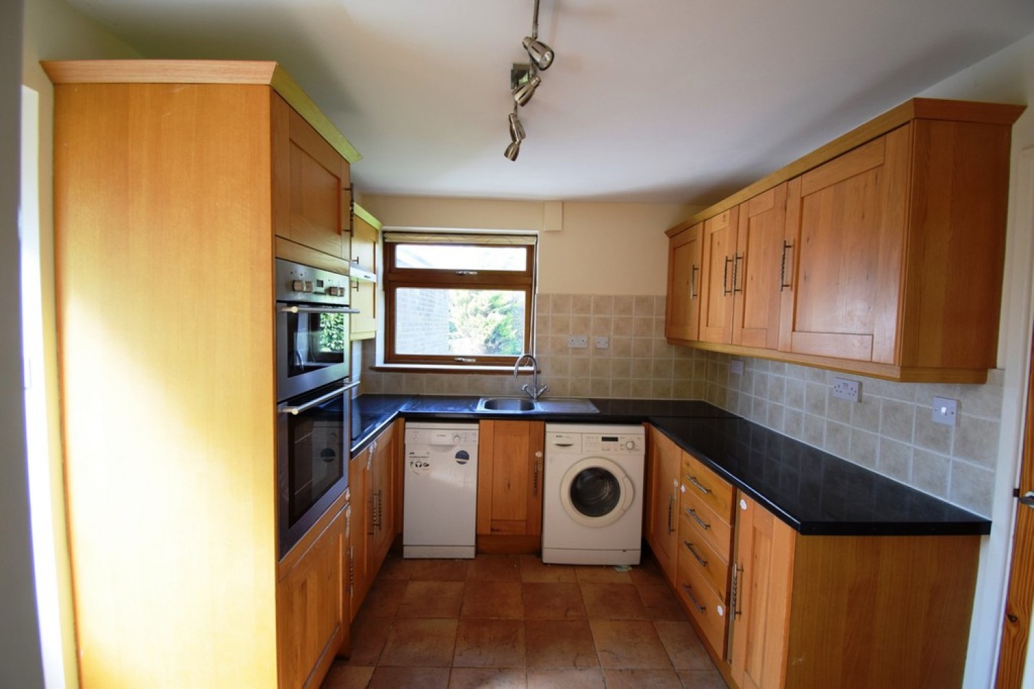 Nightingale Avenue, Bedford