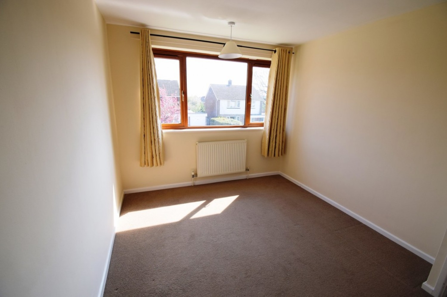 Nightingale Avenue, Bedford