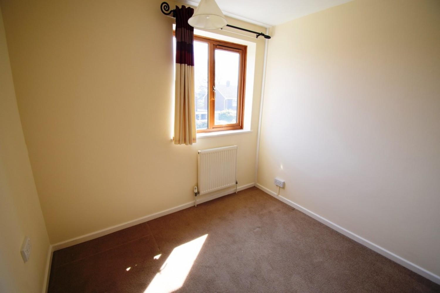 Nightingale Avenue, Bedford