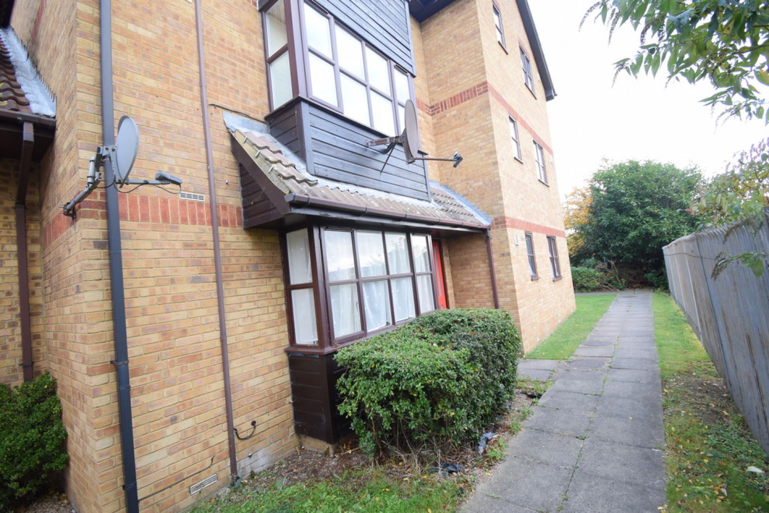 1 bedroom Flat for Letting Redwood Grove, Bedford