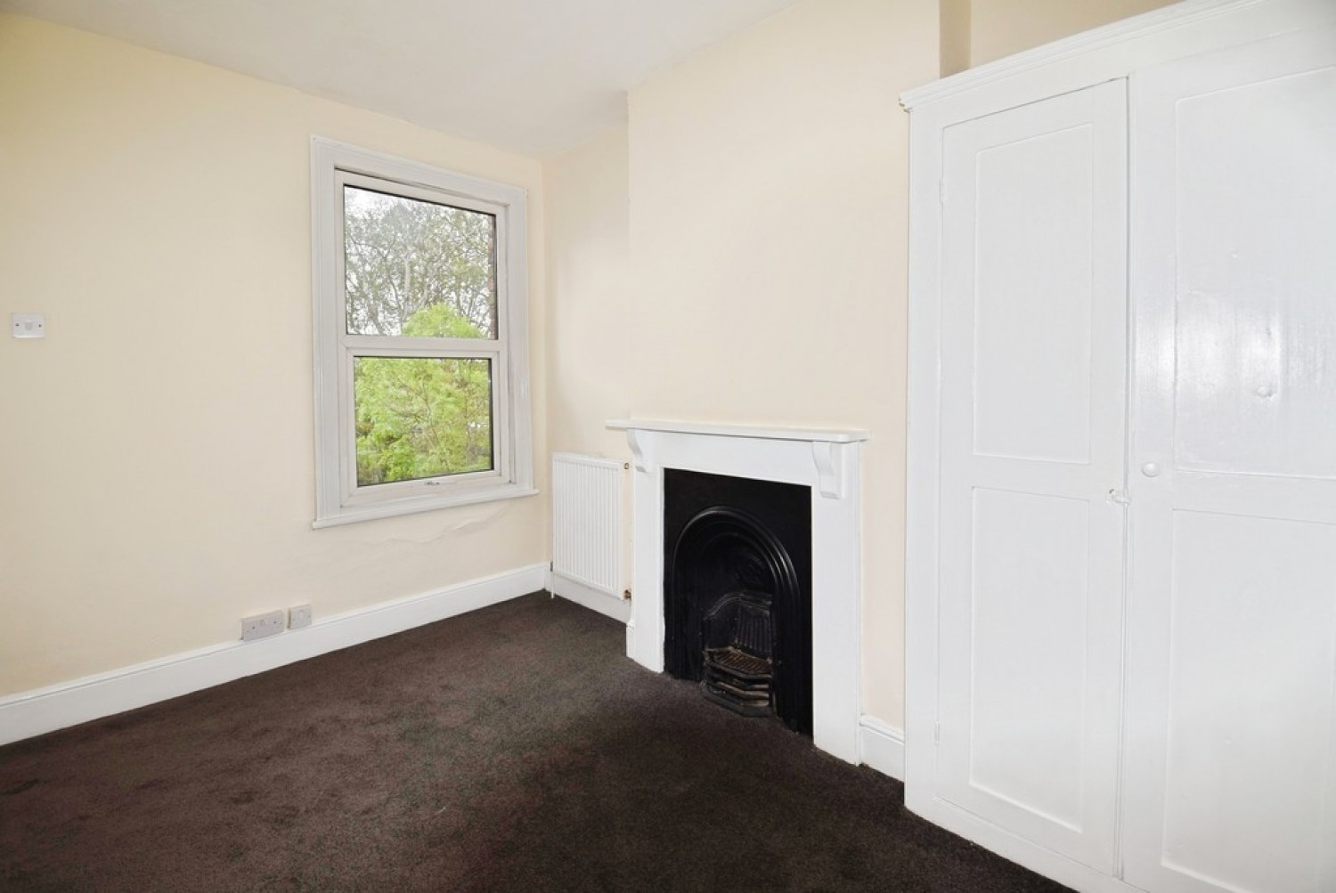 3 bedroom House for Letting Newnham Avenue, Bedford