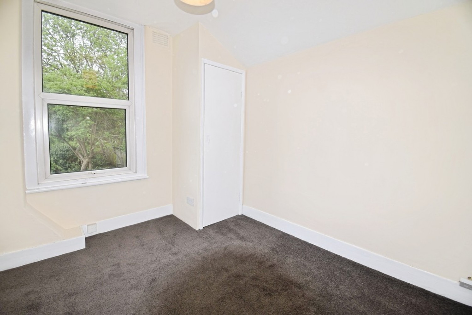 3 bedroom House for Letting Newnham Avenue, Bedford