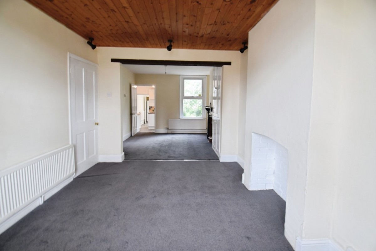 Newnham Avenue, Bedford