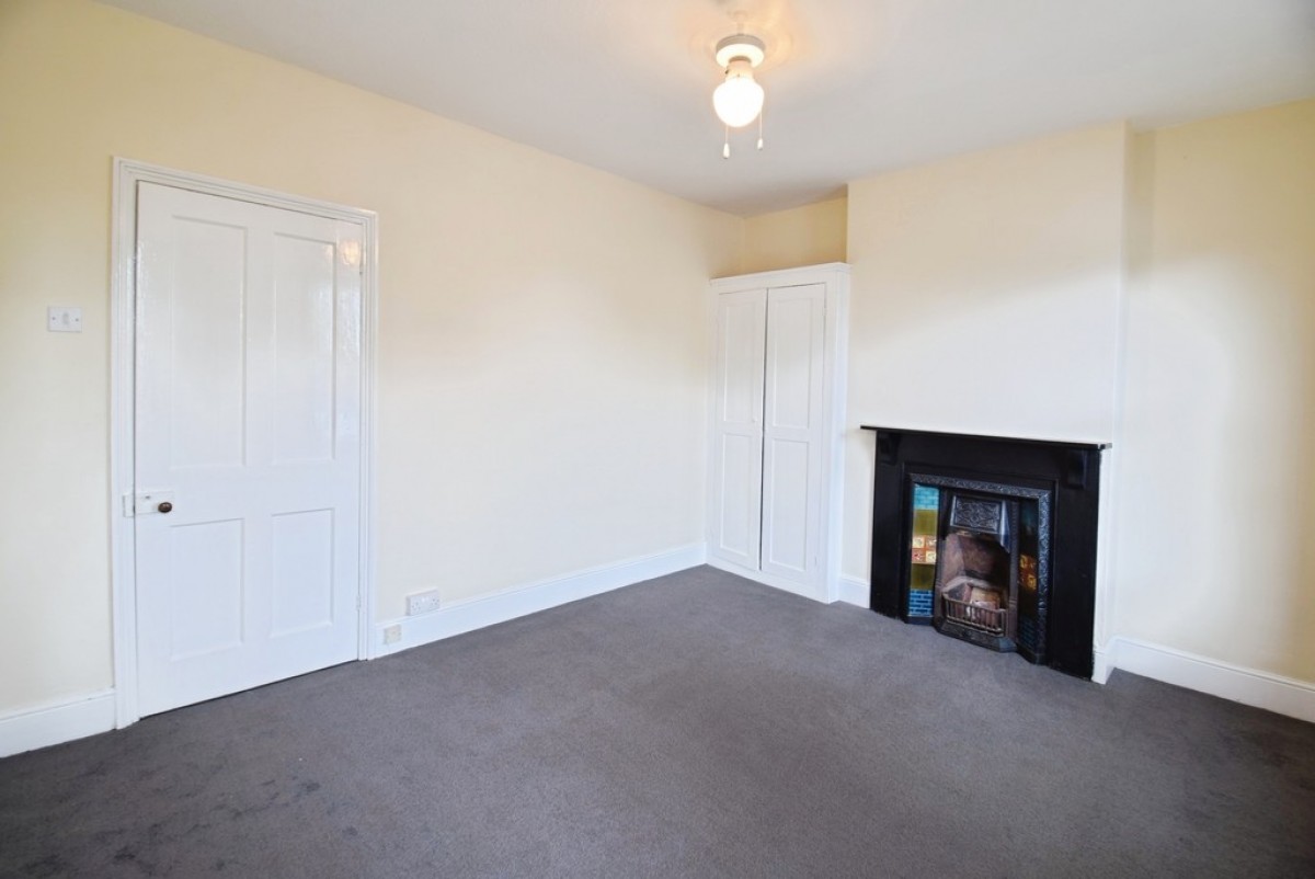 Newnham Avenue, Bedford