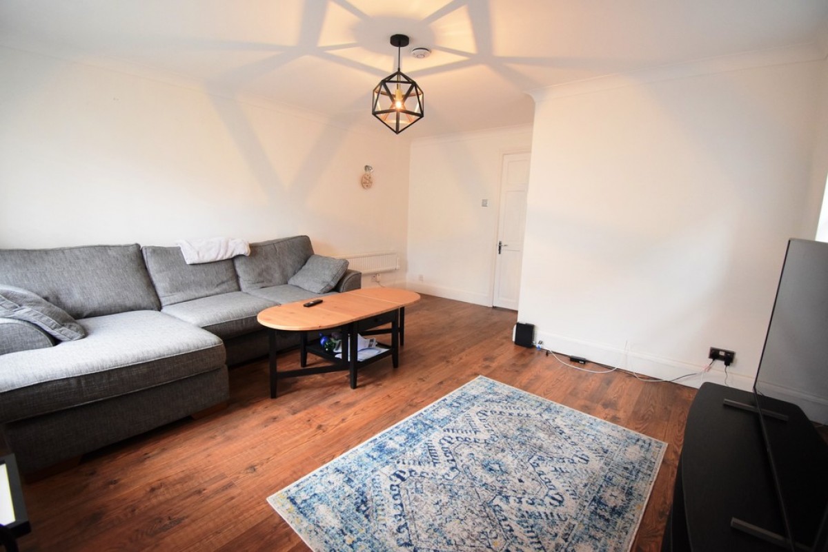 Lincoln Court, Tennyson Road, Bedford