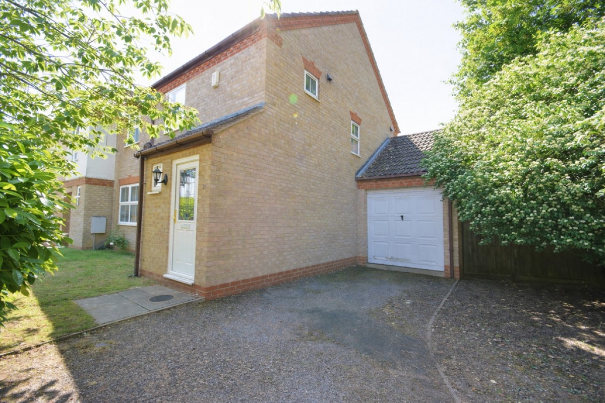 Wood Close, Biddenham, Bedford