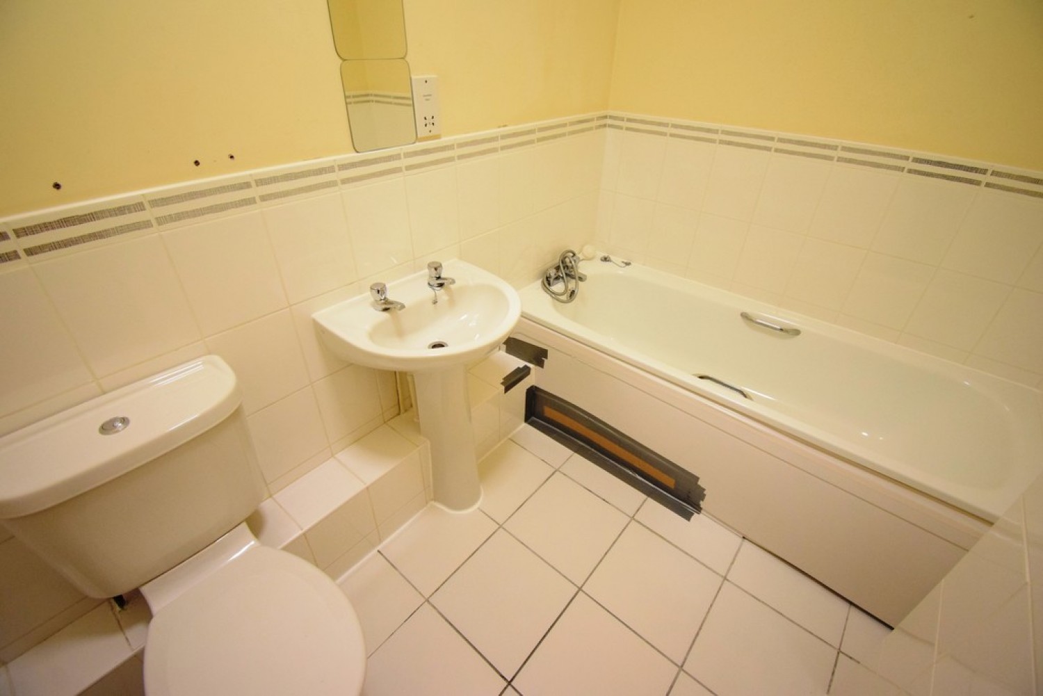 2 bedroom House for Letting Merchant Court , Bedford
