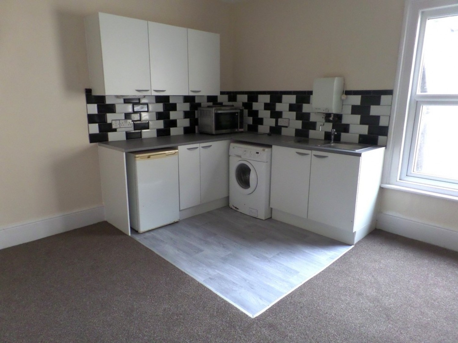 1 bedroom House of Multiple Occupation in Chaucer Road, Bedford