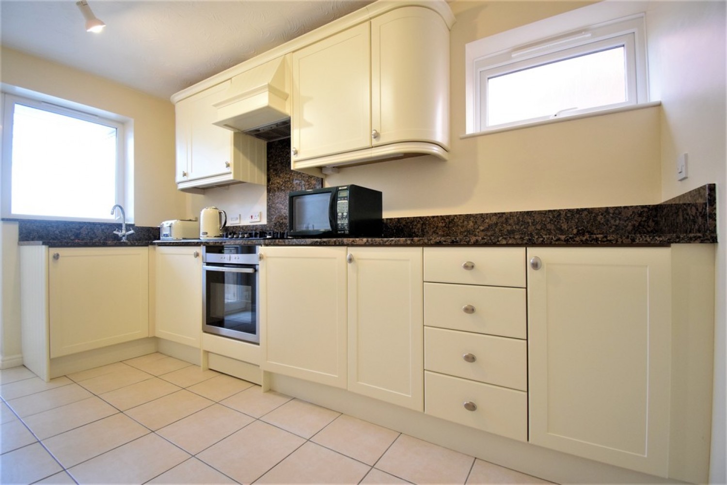 3 bedroom Bungalow for Letting Croyland Drive, Bedford