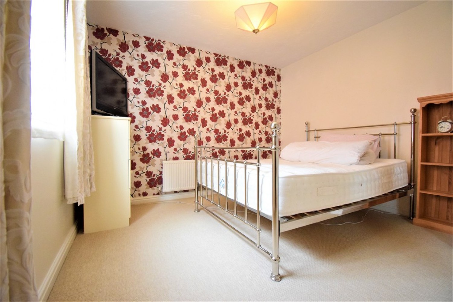 3 bedroom Bungalow for Letting Croyland Drive, Bedford