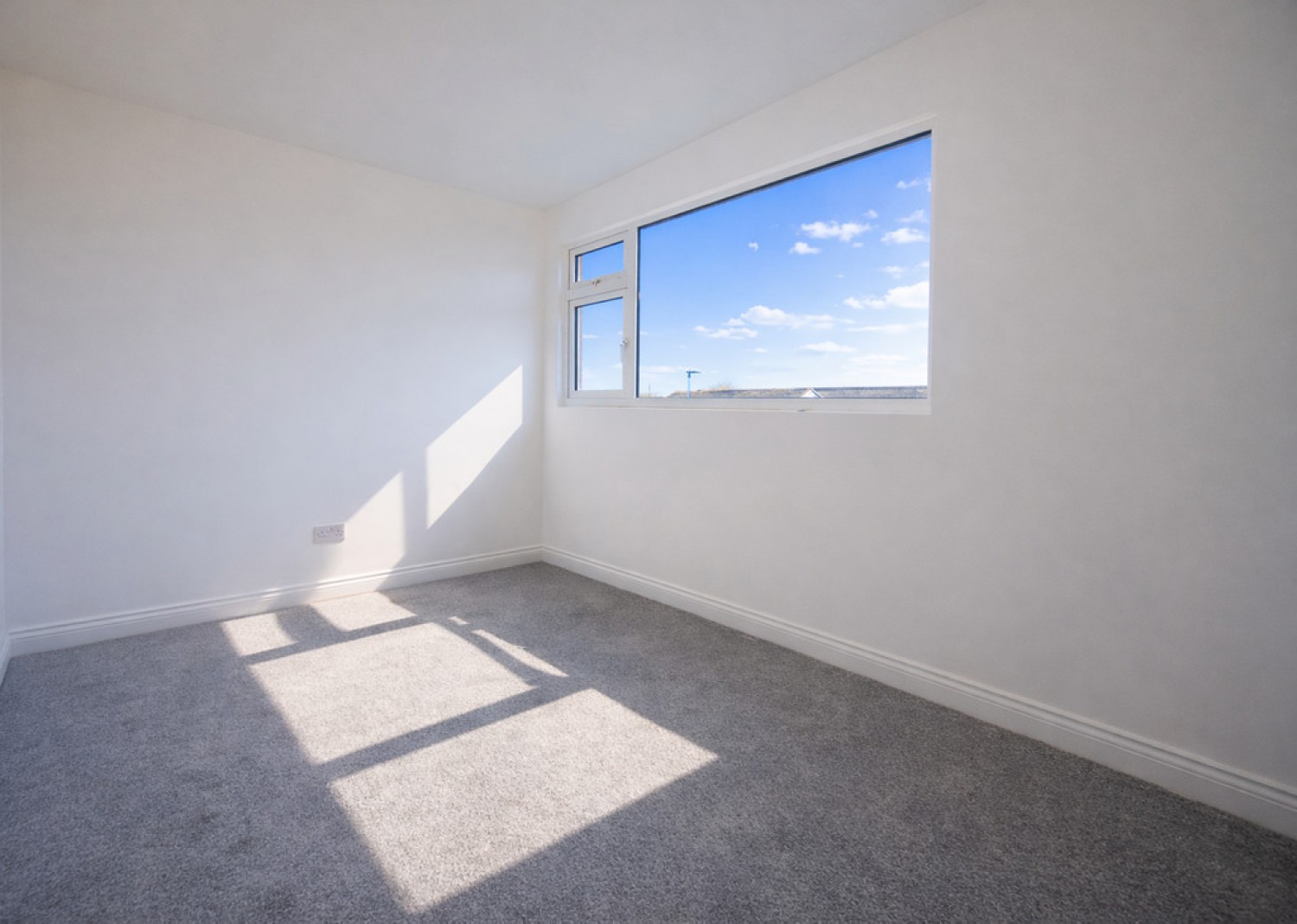 3 bedroom House for Letting Cranbourne Close, Bedford