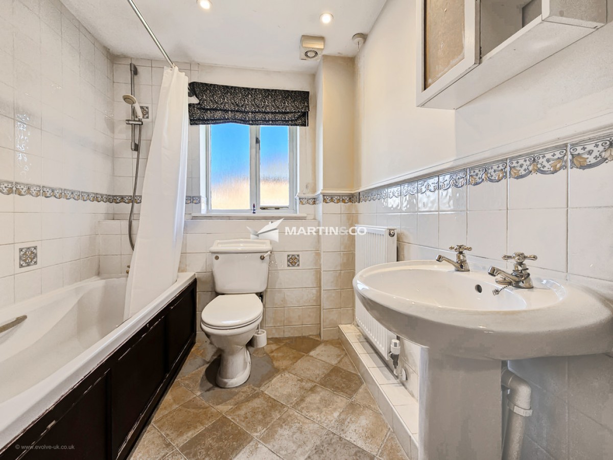 Eagle Gardens, Brickhill