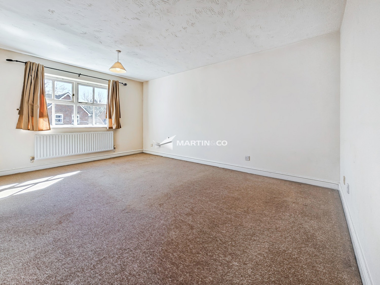 Eagle Gardens, Brickhill