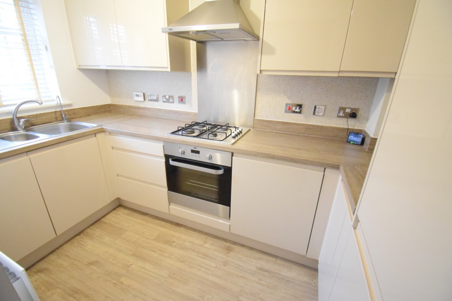 2 bedroom House for Letting Conder Boulevard