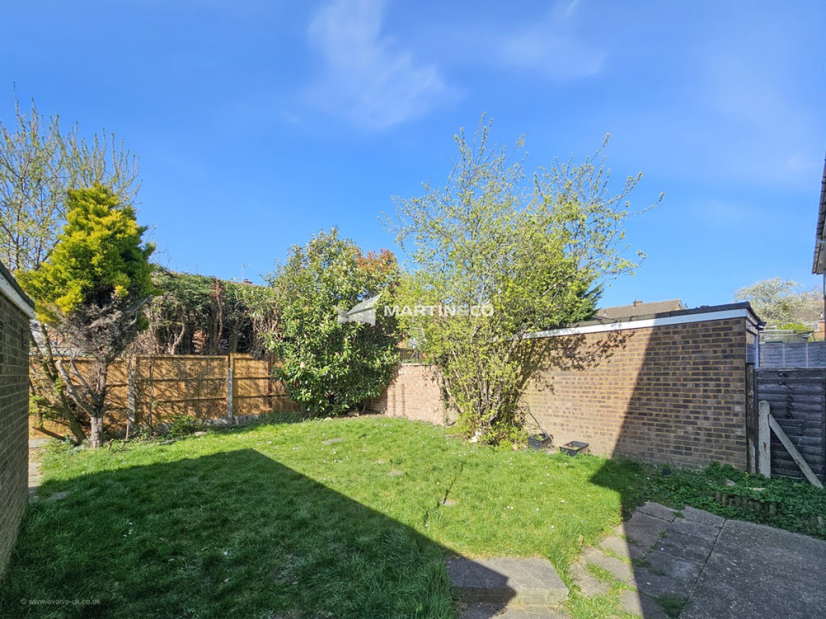 Nightingale Avenue, Bedford