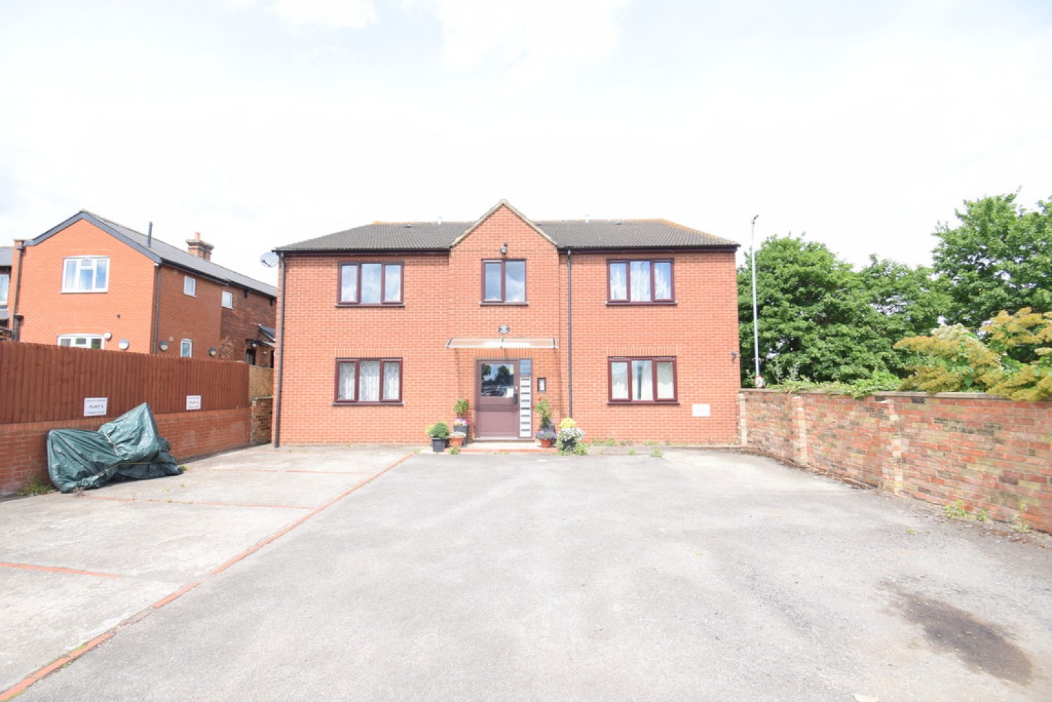Crown Place, Britannia Road, Bedford