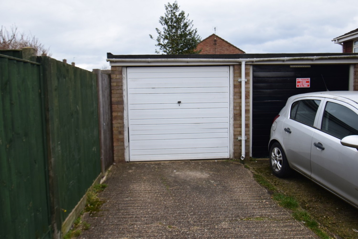 3 bedroom House for Letting Brickhill Drive, Bedford