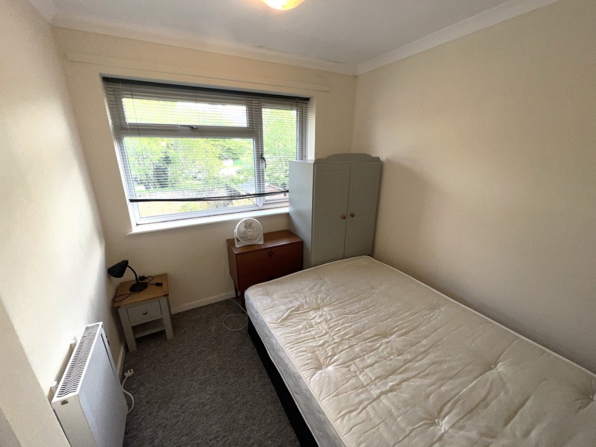 Clovelly Way, Bedford