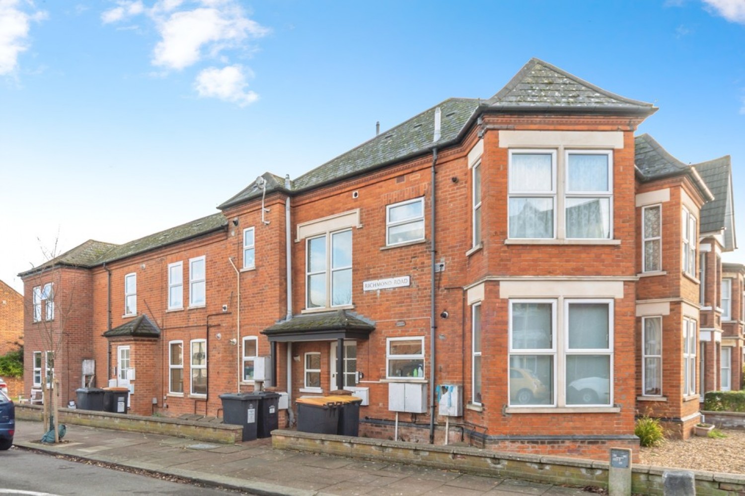 1 bedroom Flat for Sale Goldington Avenue,Bedford