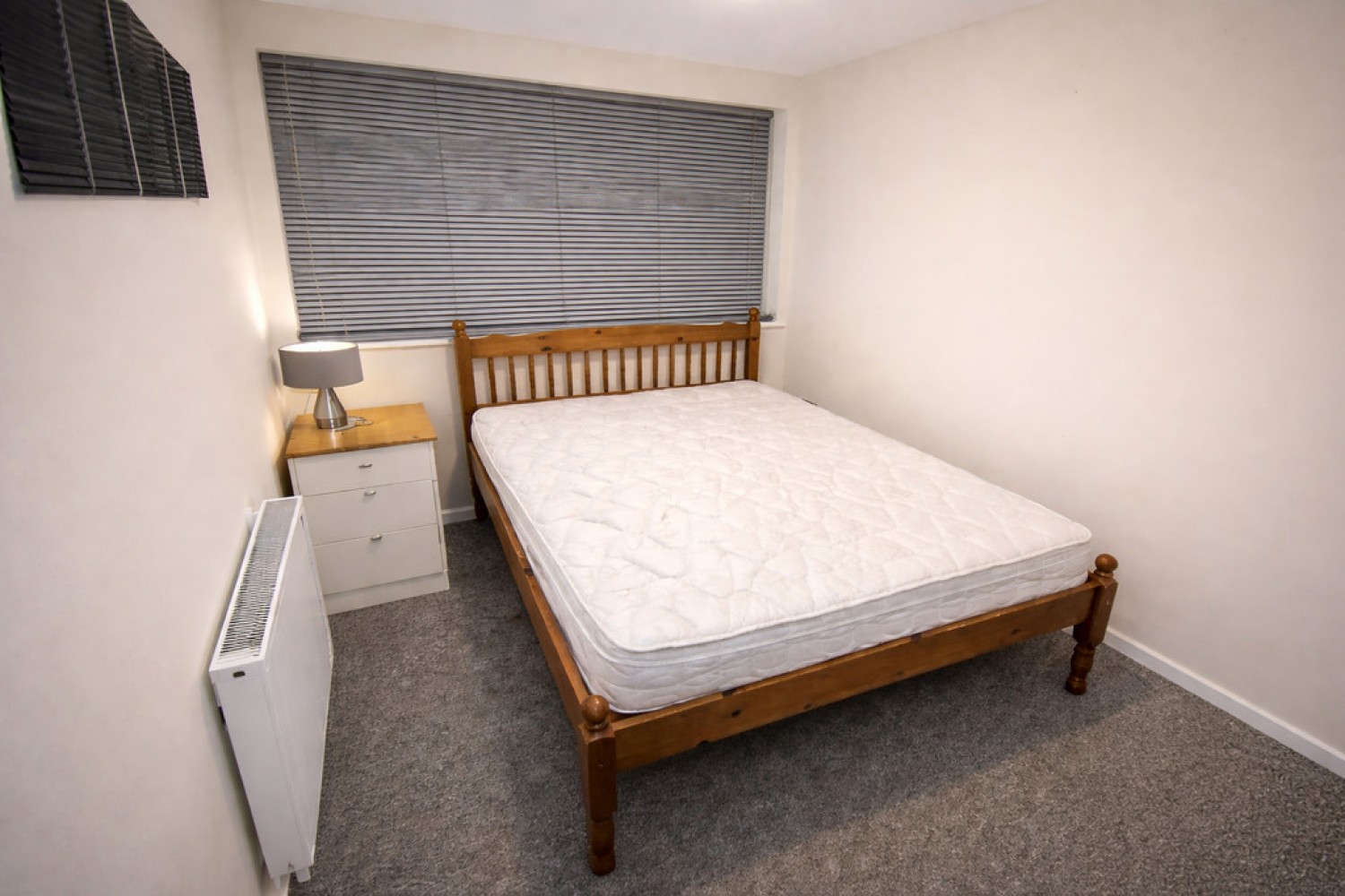 1 bedroom House of Multiple Occupation for Letting Clovelly Way