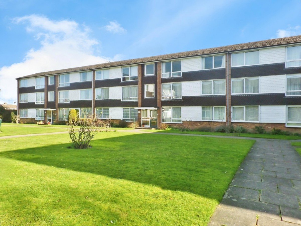 East Court, Goldington Green