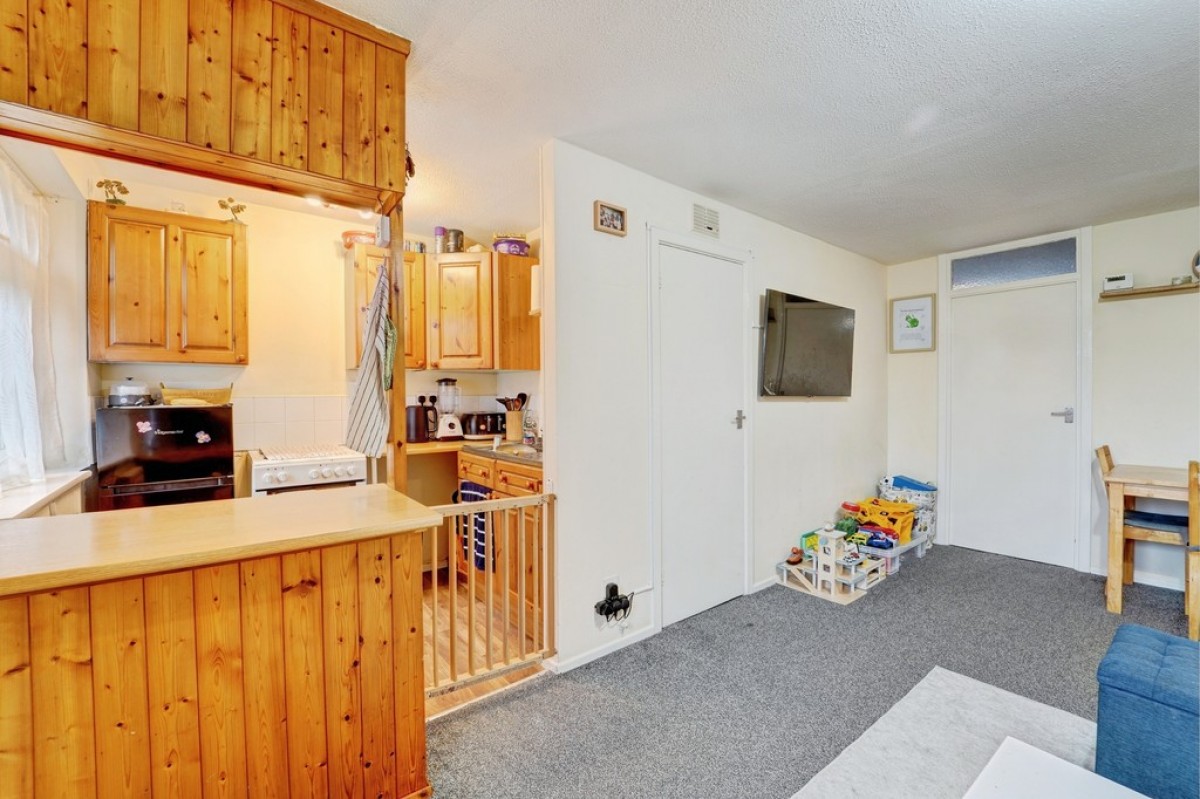 Massey Close, Bedford