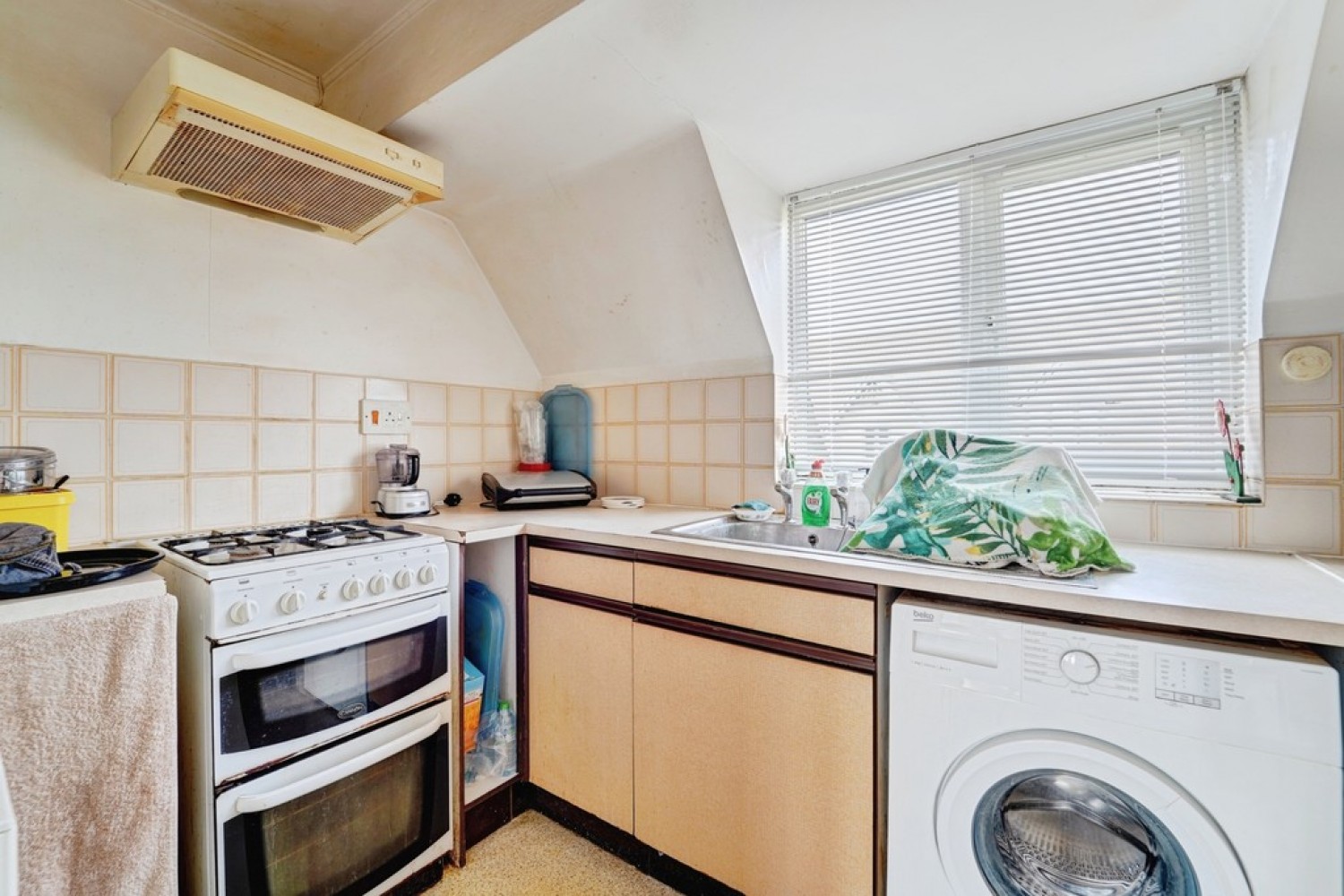 1 bedroom Flat for Sale Chestnut Gardens, The Links