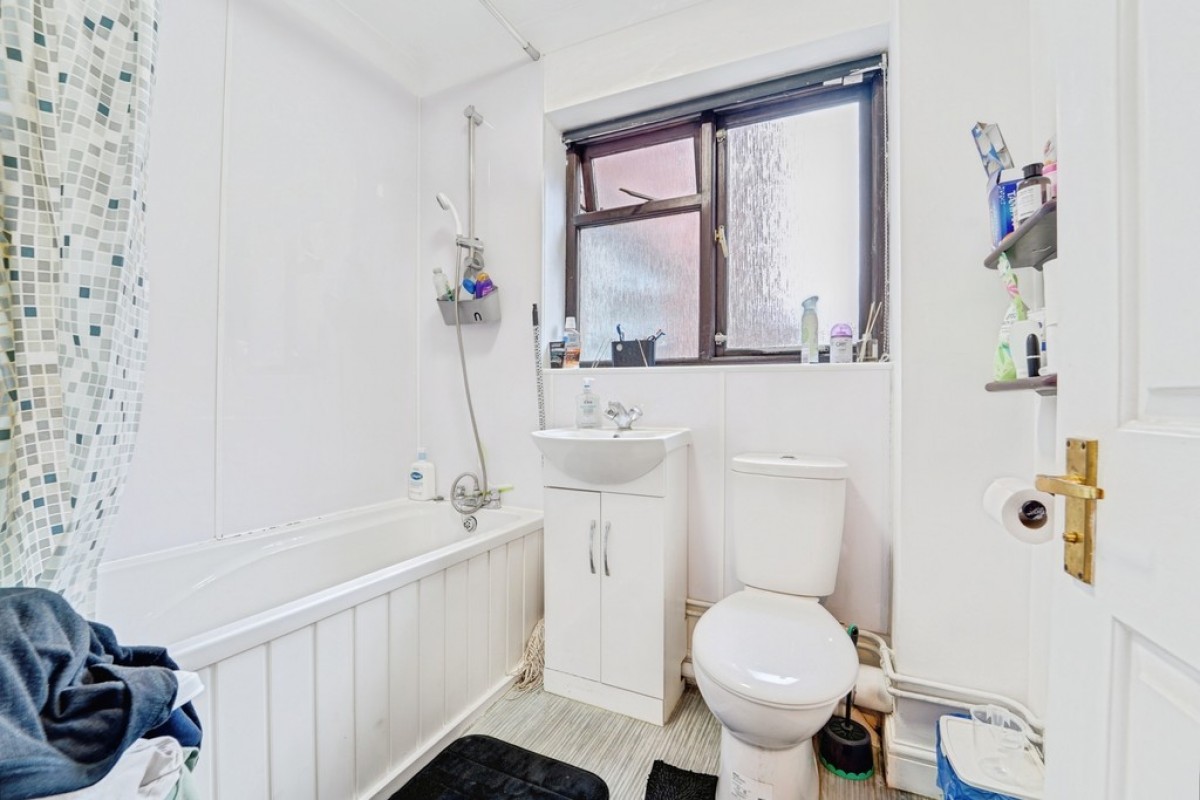 Beech Court, Bromham Road