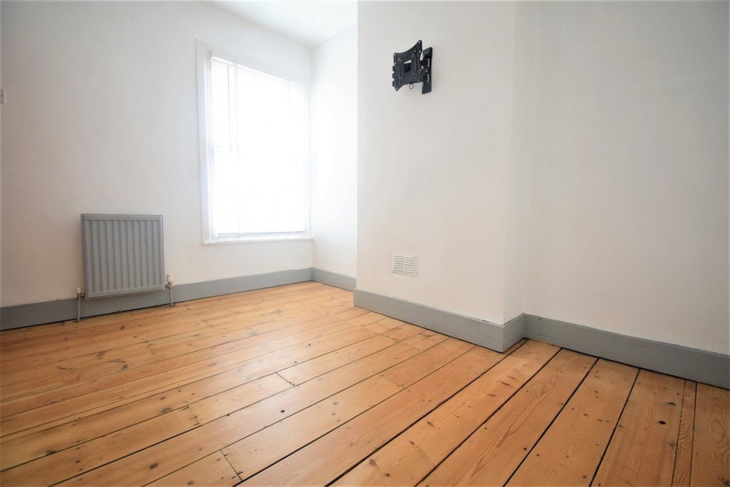 2 bedroom House for Sale Stanley Street , Bedford