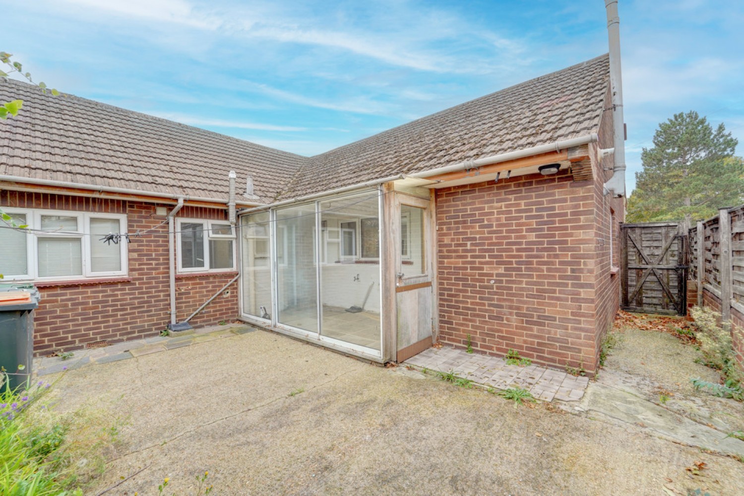 3 bedroom Bungalow in The Furlong, Bedford