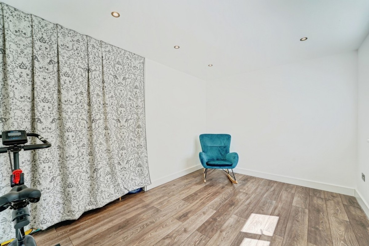 Barkers Lane, Bedford