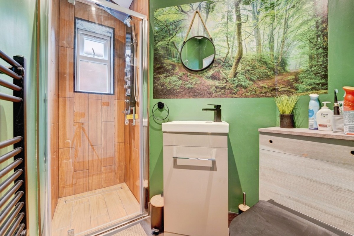 Barkers Lane, Bedford