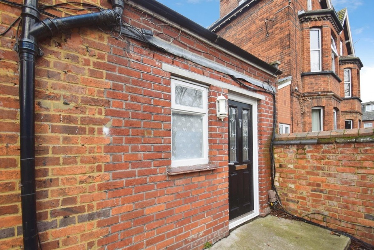 Flat 1, 3 Lansdown Road